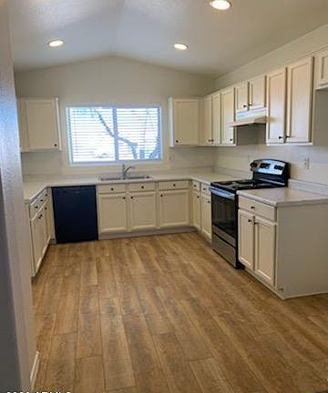 3rd image of 29445 N 51st St