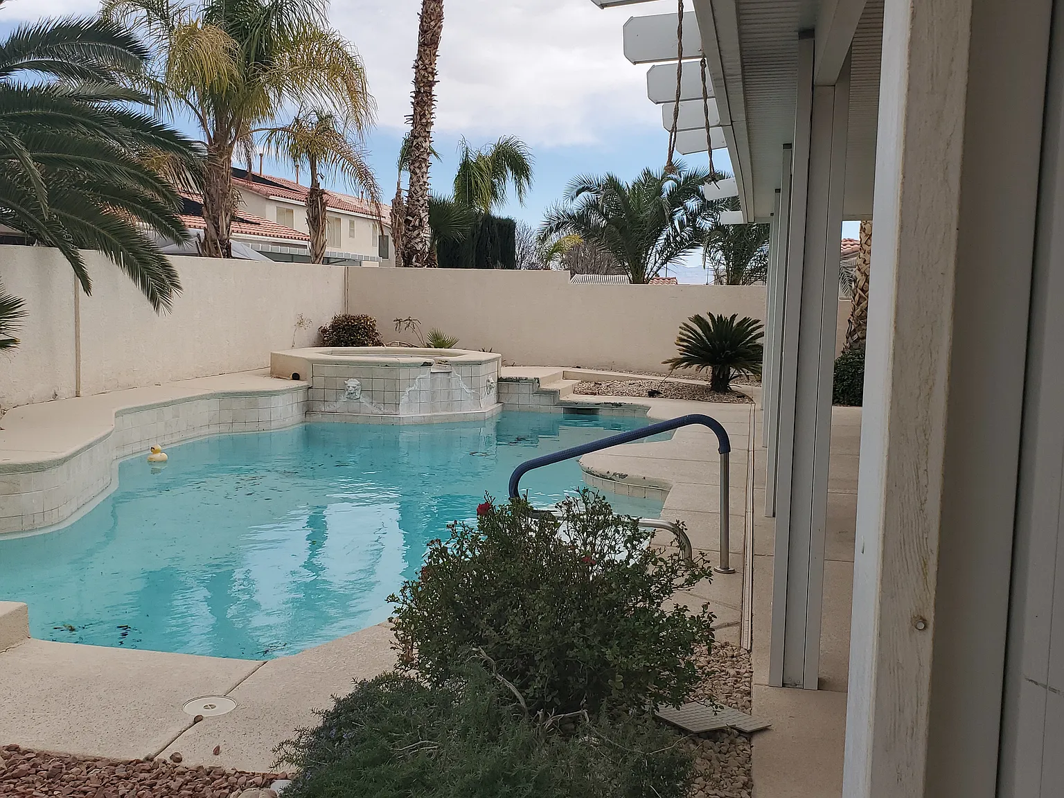4 bed, 3050 sqft, $2,500 — Photo 3