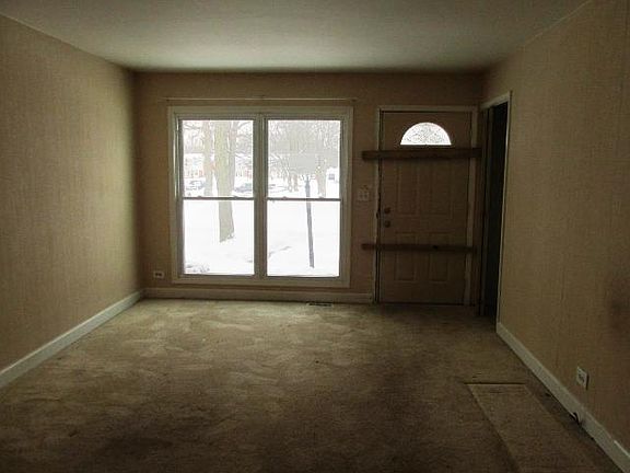 5th image of 1058 Ashton Ct