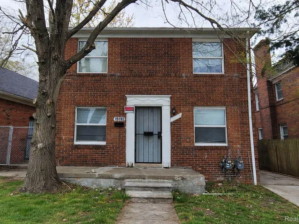 19190 Hoover St, Detroit, MI 48205