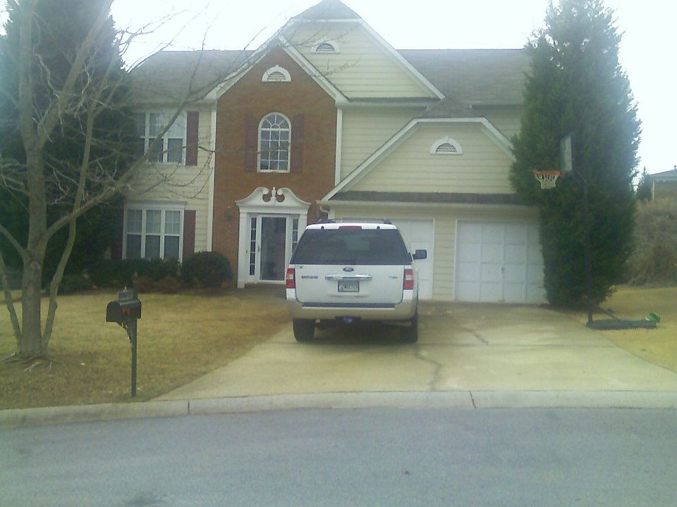 1st image of 925 Laurel Cove Dr