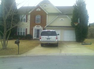 925 Laurel Cove Dr, Snellville, GA 30078