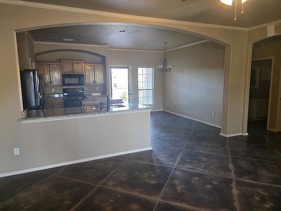 3rd image of 9207 Buccola Ave