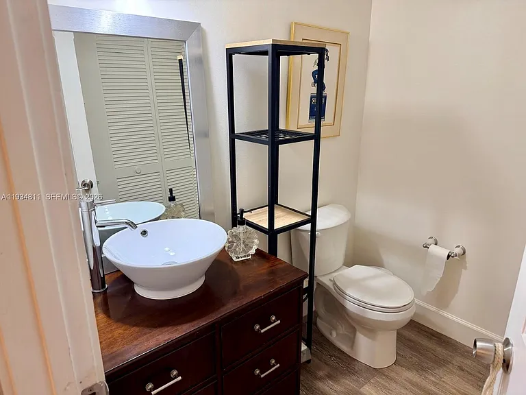 55 Ocean Lane Dr #1030 — Photo 5