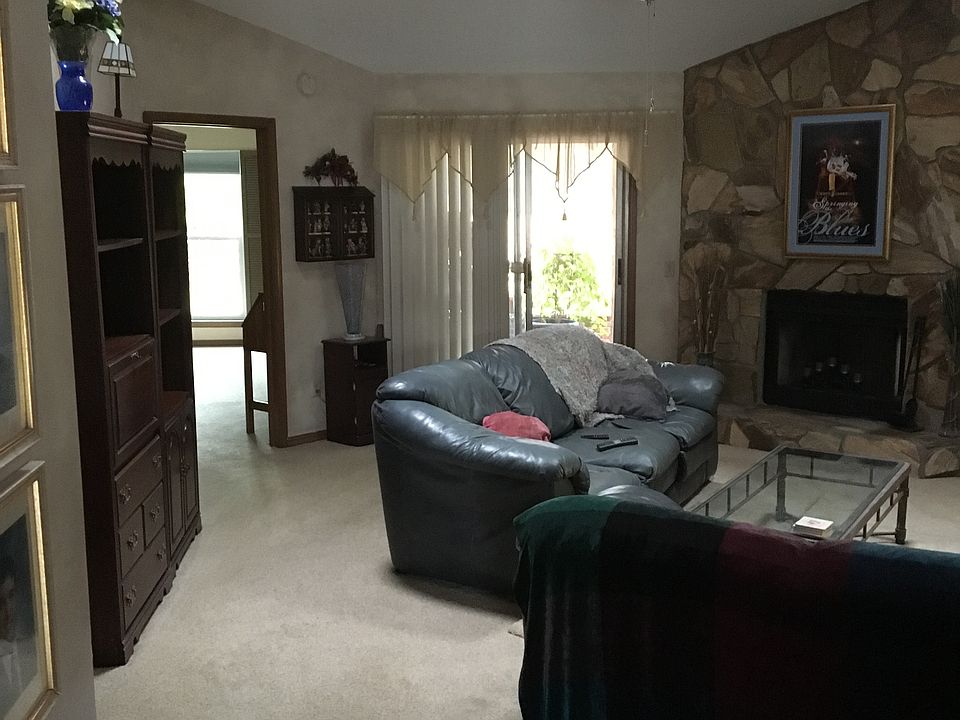 2nd image of 11547 Black Oak Trl