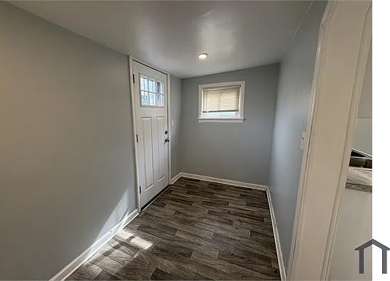 4135 E 143rd St — Photo 5