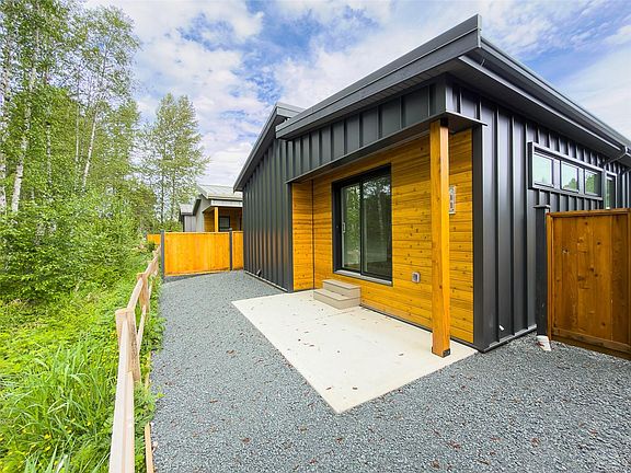 2nd image of 3025 Royston Rd #33