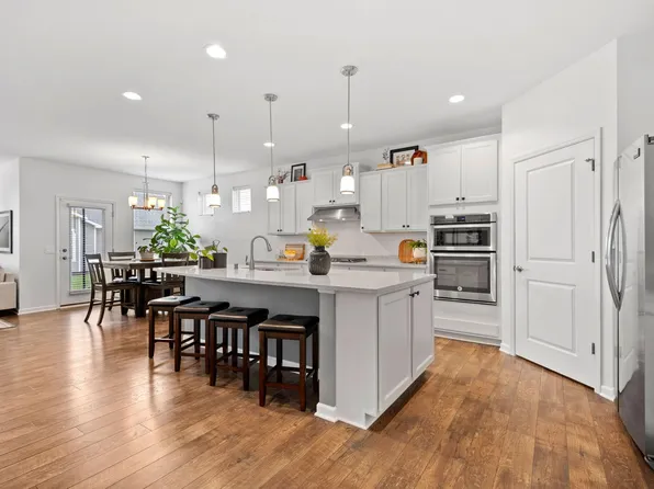 12686 82nd Pl N, Maple Grove, MN 55369