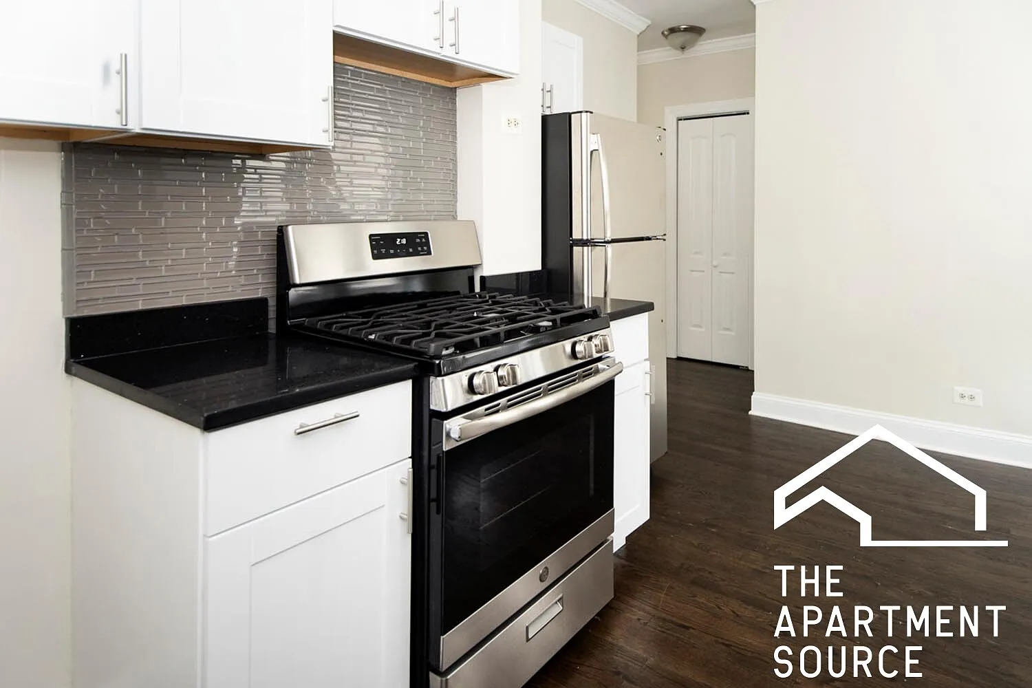 Studio, 500 sqft, $1,795 — Photo 3