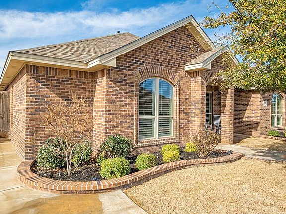 4th image of 4013 Heritage Oaks Dr
