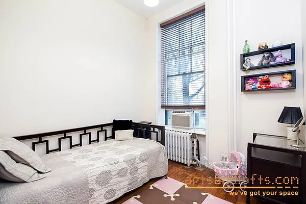 Rented by aptsandlofts.com | media 10