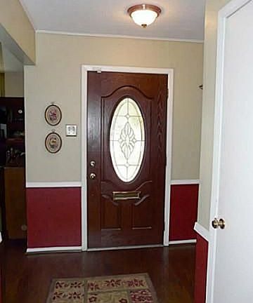3rd image of 10419 Mapleridge Dr
