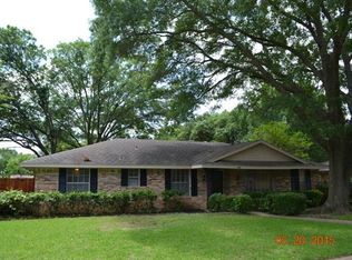 320 Ray Ave, Desoto, TX 75115