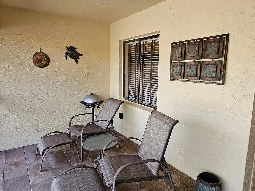 2 bed, 1314 sqft, $3,900 — Photo 4