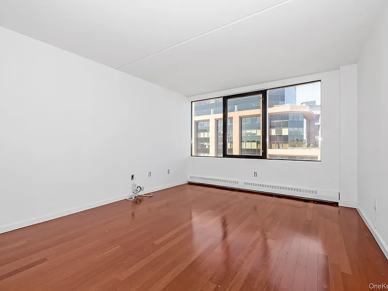 4 Martine Ave #1120 — Photo 14