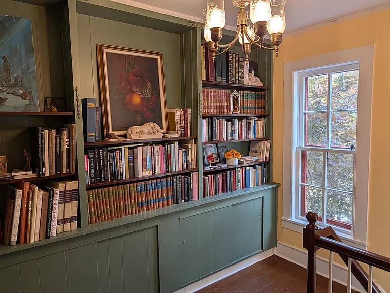 500 E Broad St — Photo 24