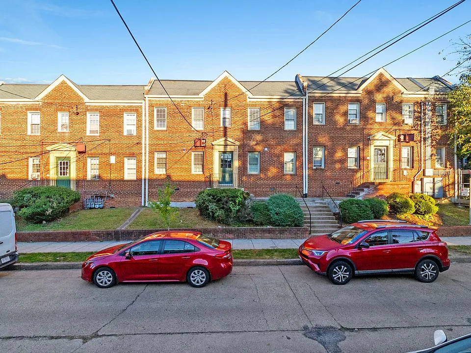 4713 3rd Pl NW