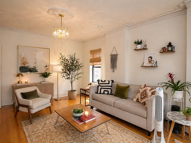 10 Davis Ave #C — Photo 3