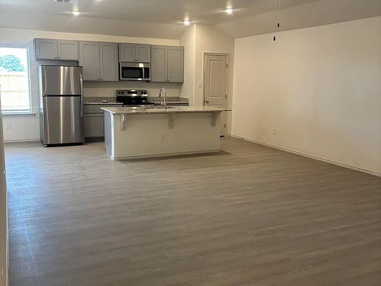8126 E County Road 114 — Photo 4