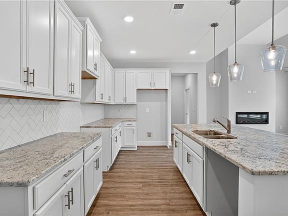 3rd image of 14 Glengarry Ct Lot 254