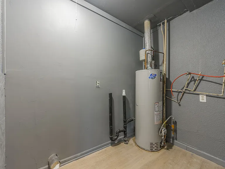 7917 Park Ave — Photo 14
