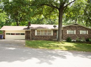 623 Walnut Dr, Neosho, MO 64850