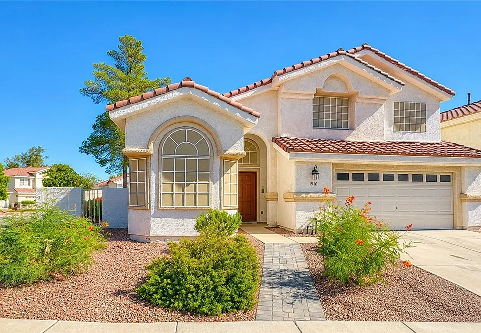 1916 Coyote Pass Way