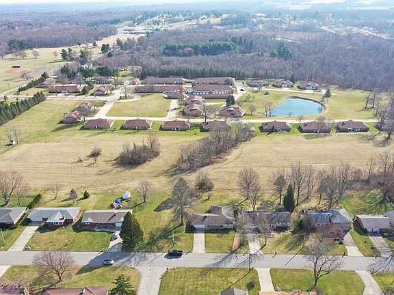4th image of 1379 Beechdale Dr
