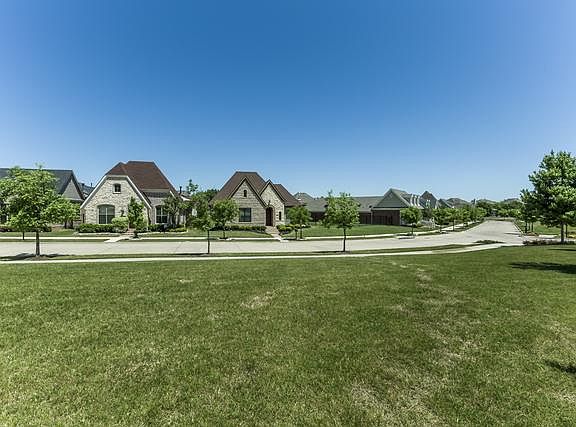 2nd image of 7909 Mimosa Dr