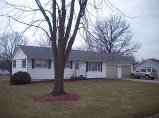 702 Ranchland Dr, Macon, MO 63552