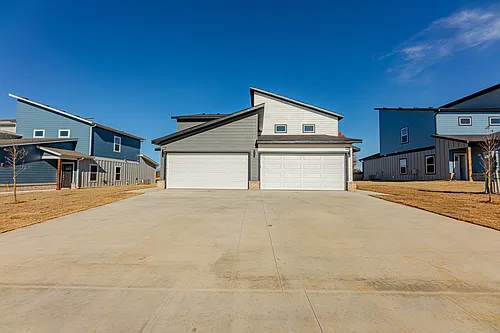 1408 SW Casuarina Dr #2 Photo 1 1408 SW Casuarina Dr #2 Photo 1