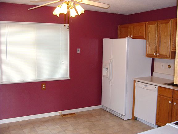 4th image of 1708 Leaf Crest Dr