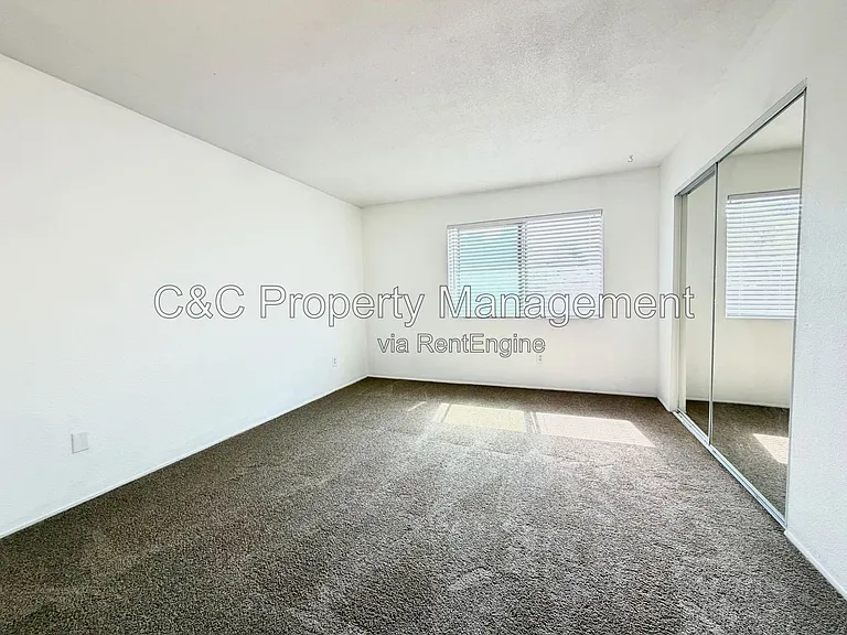 7099 Russan Ln — Photo 9