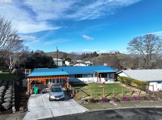 1613 Oregon St, The Dalles, OR 97058