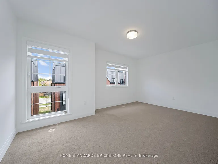 22 Chesley St — Photo 32