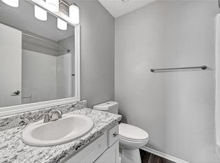 4380 W Thrasher Dr, Fayetteville, AR 72704