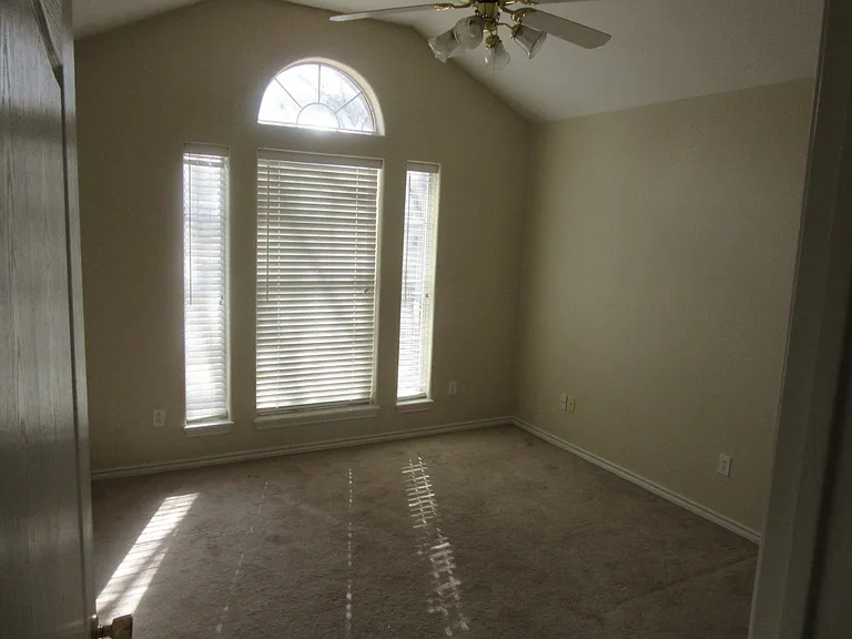 5280 Western Plains Ave — Photo 9