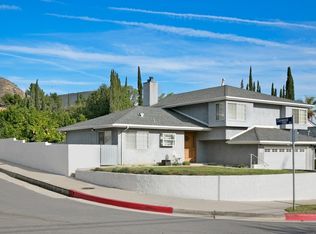 13924 Badger Ave, Sylmar, CA 91342