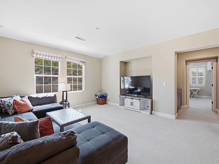 138 Mayflower St — Photo 24