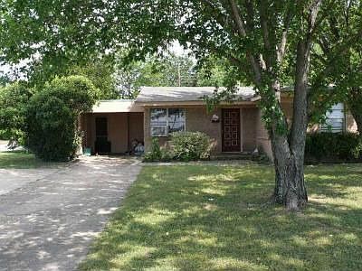 1st image of 13984 Dennis Ln
