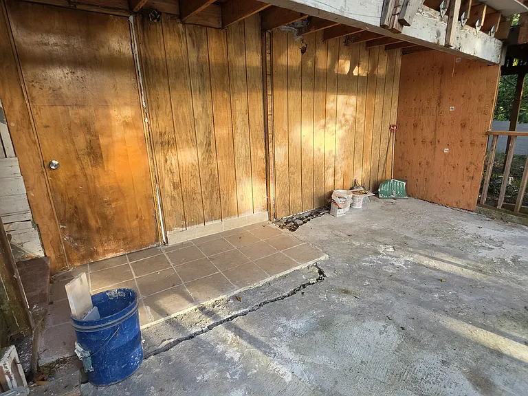 312 W 3rd St — Photo 20