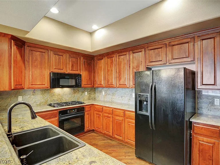 62 E Serene Ave #414 — Photo 24