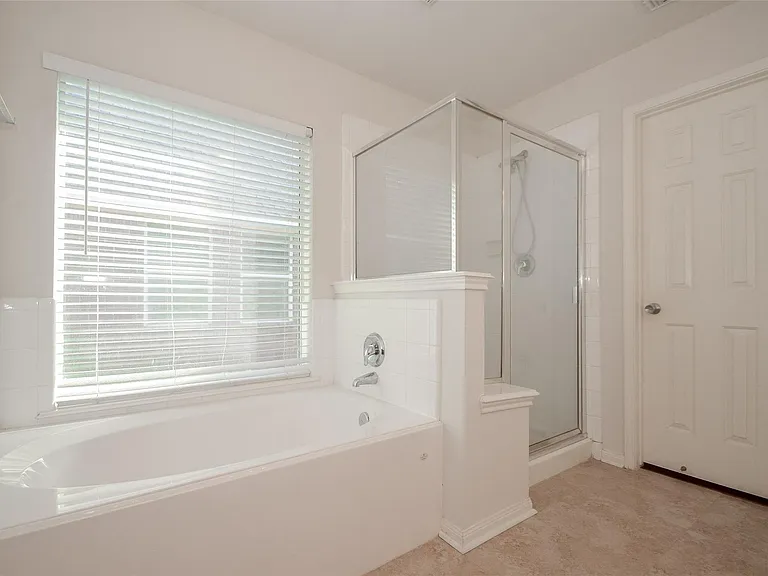 3314 Rainport Dr — Photo 24