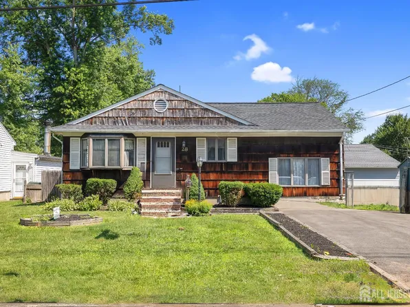 28 Lehigh St, Dunellen, NJ 08812