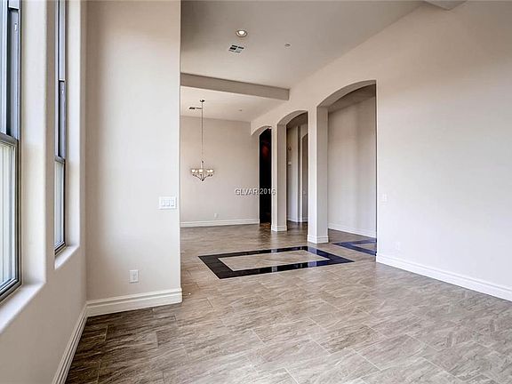4th image of 1121 Harwood Hills Ct