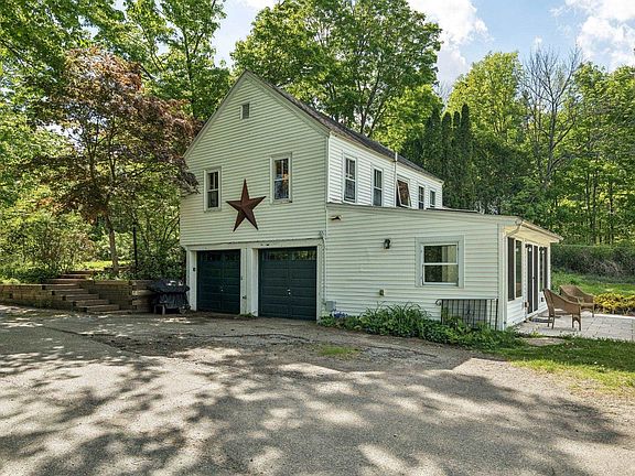 4th image of 314 Sheridan Road