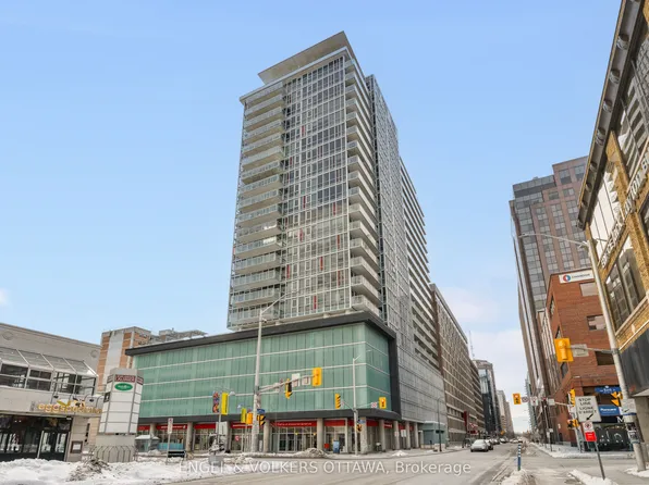 324 Laurier Ave W #1610, Ottawa, ON K1P 0A4