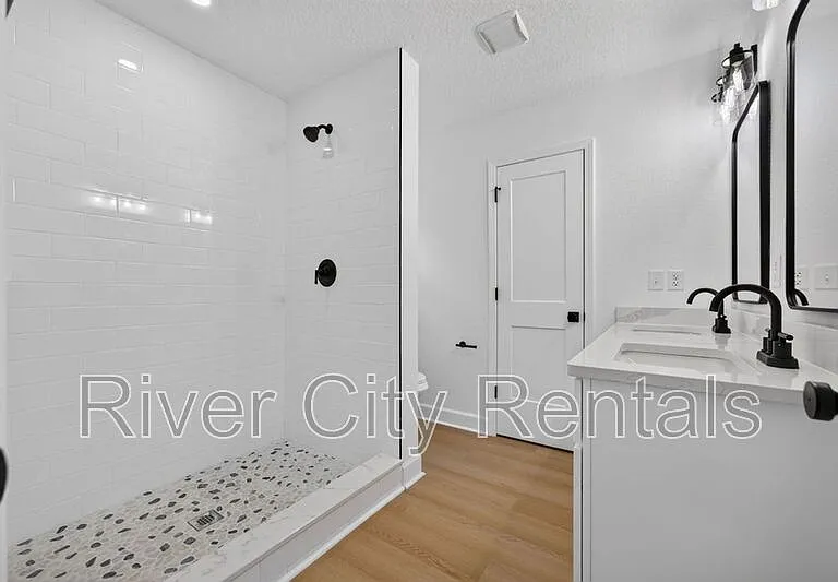 1181 Floyd St — Photo 24
