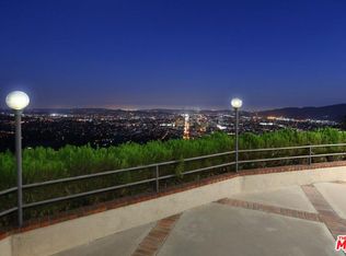 1952 Rimcrest Dr, Glendale, CA 91207