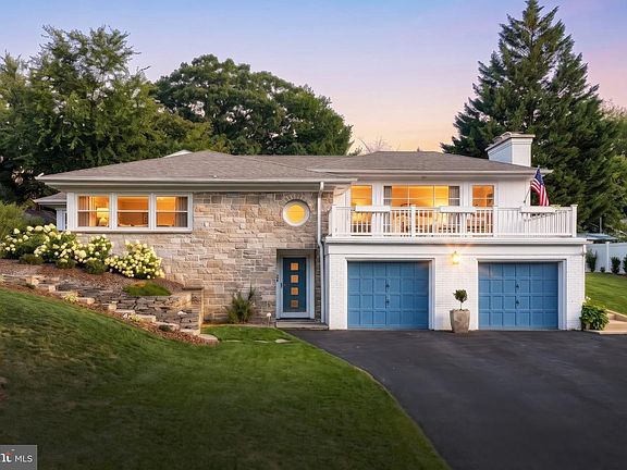 2nd image of 1366 Sleepy Hollow Rd